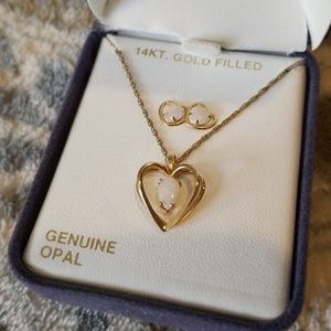 Opal heart jewelry set